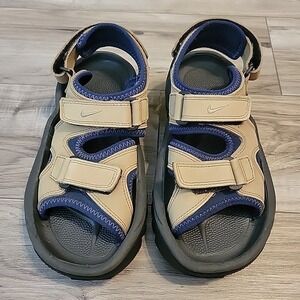 Nike Women's Air Blue/Tan Leather Golf Walking  Sandals Size 7